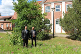 v.l.: PSt Michael Stübgen (BMEL) und Dr.-Ing. Andreas Schütte (FNR), Foto: Volker Petersen, FNR